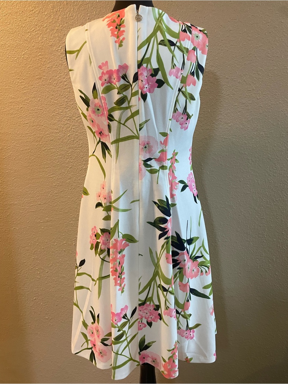 Tommy Hilfiger Women’s Floral Print Fit & Fare Dress Size 12 - Picture 5 of 16